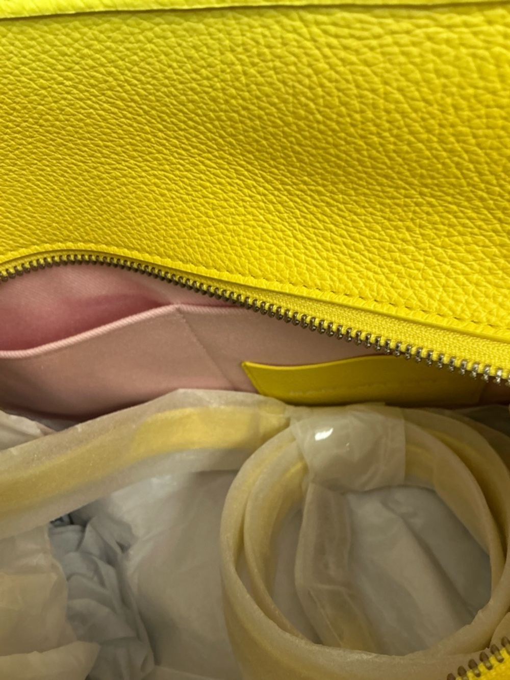 NWT MARC JACOBS CUSTOM PAINTED PARROT YELLOW MEDIUM LEATHER TOTE BAG - Picture 11 of 16
